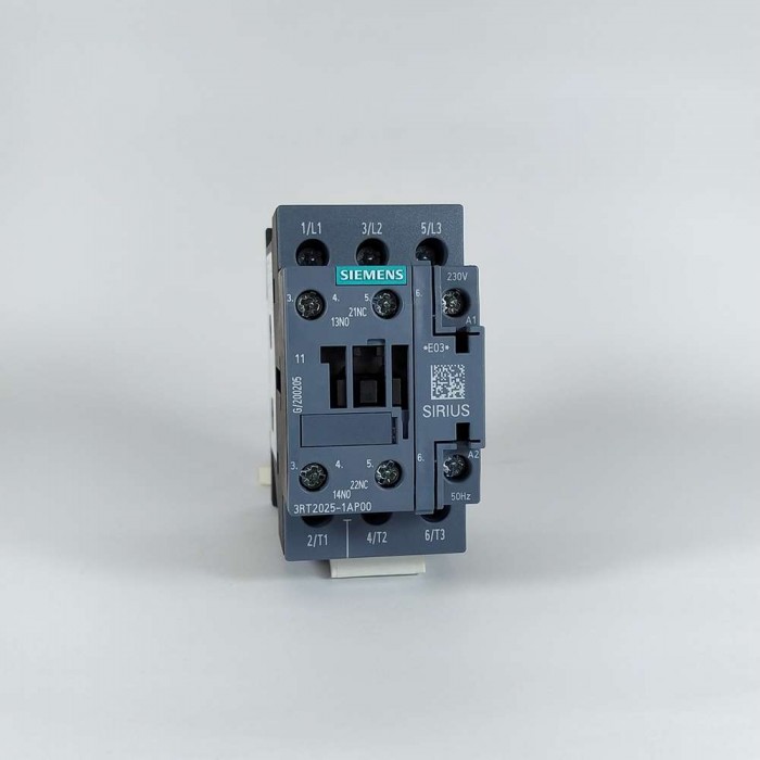 Siemens 3 Kutuplu 1NO/1NC 7.5kW 16A 230V Kontaktör 3RT2025-1AP00